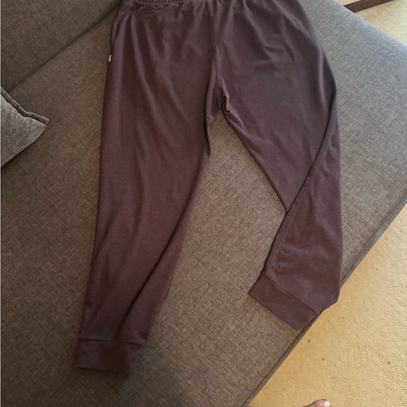 VUORI Performance Joggers - Picture 7 of 8
